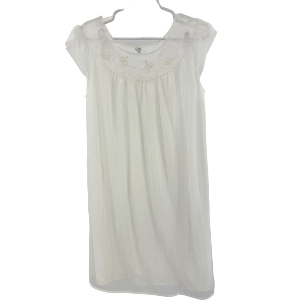 Vintage 70s Penneys Gaymode nightgown white chiffon style embroidered ruffle 34
